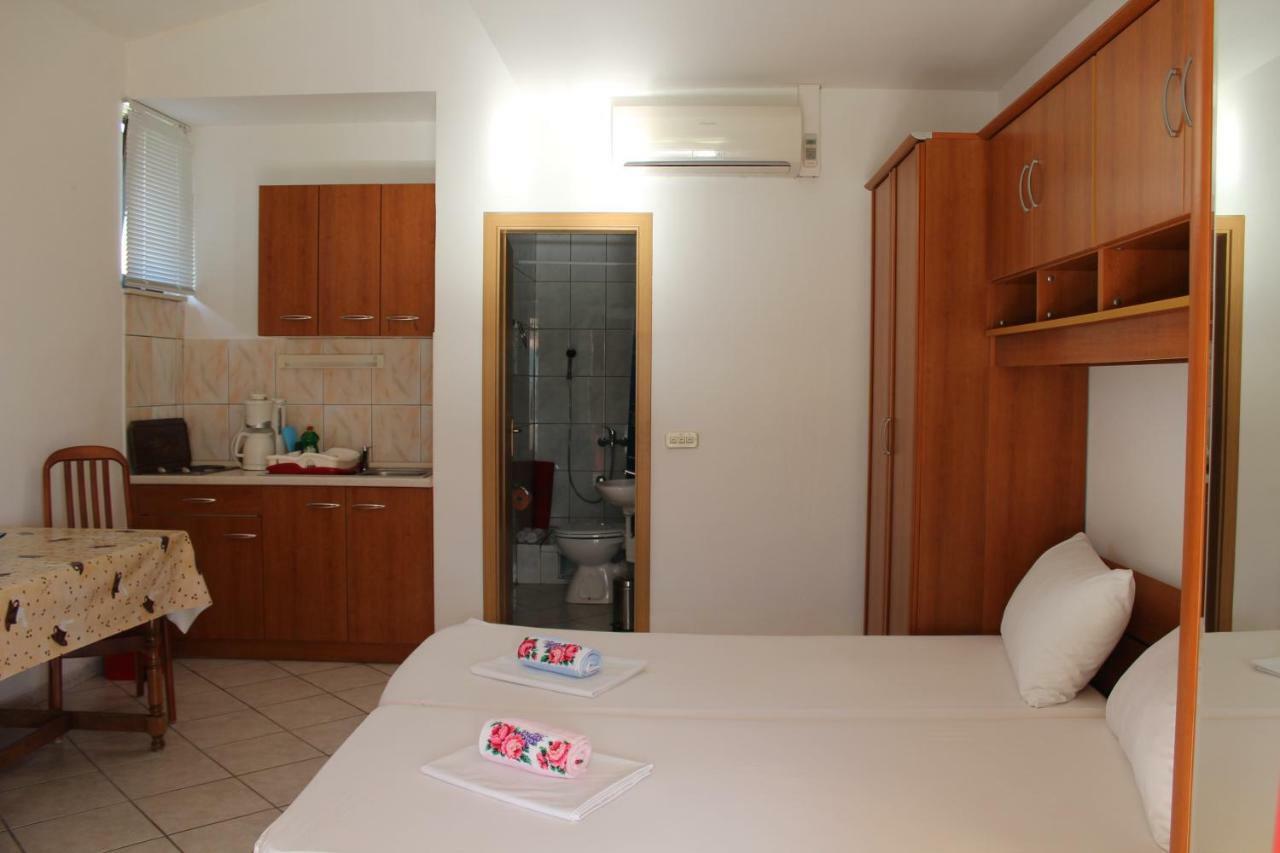 אורביץ Apartments Sveti Anton מראה חיצוני תמונה