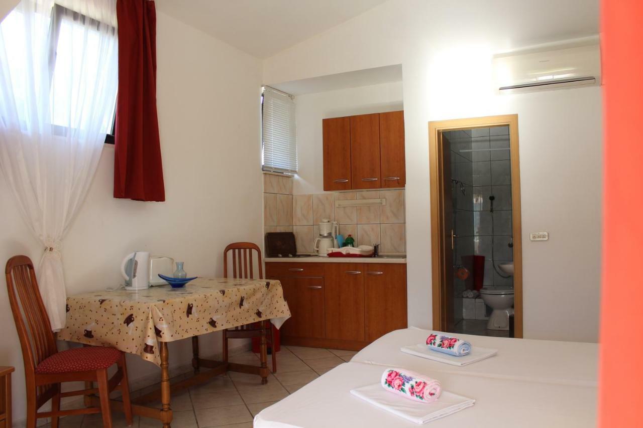 אורביץ Apartments Sveti Anton מראה חיצוני תמונה
